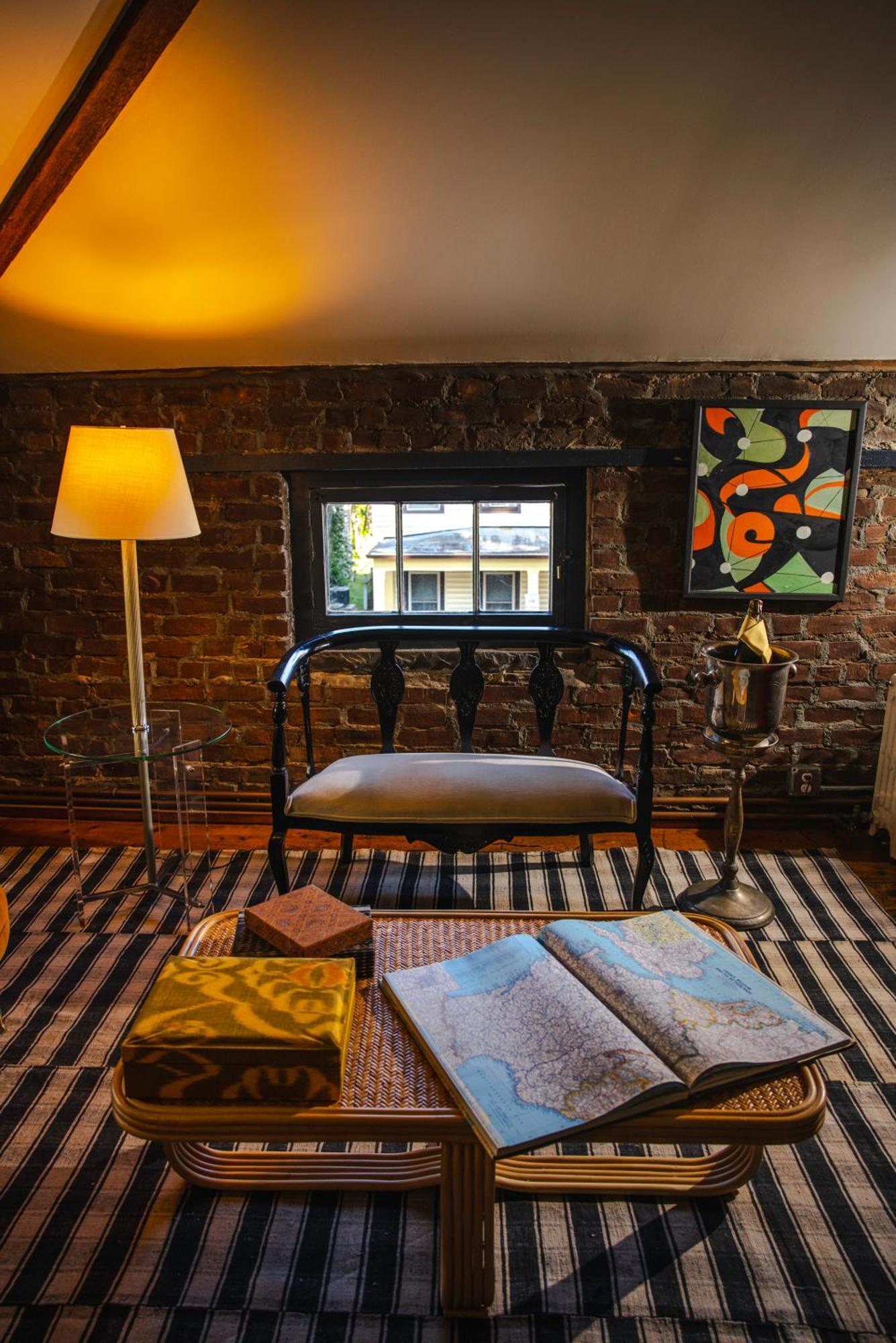 Kingston Carriage House Bed & Breakfast Екстериор снимка