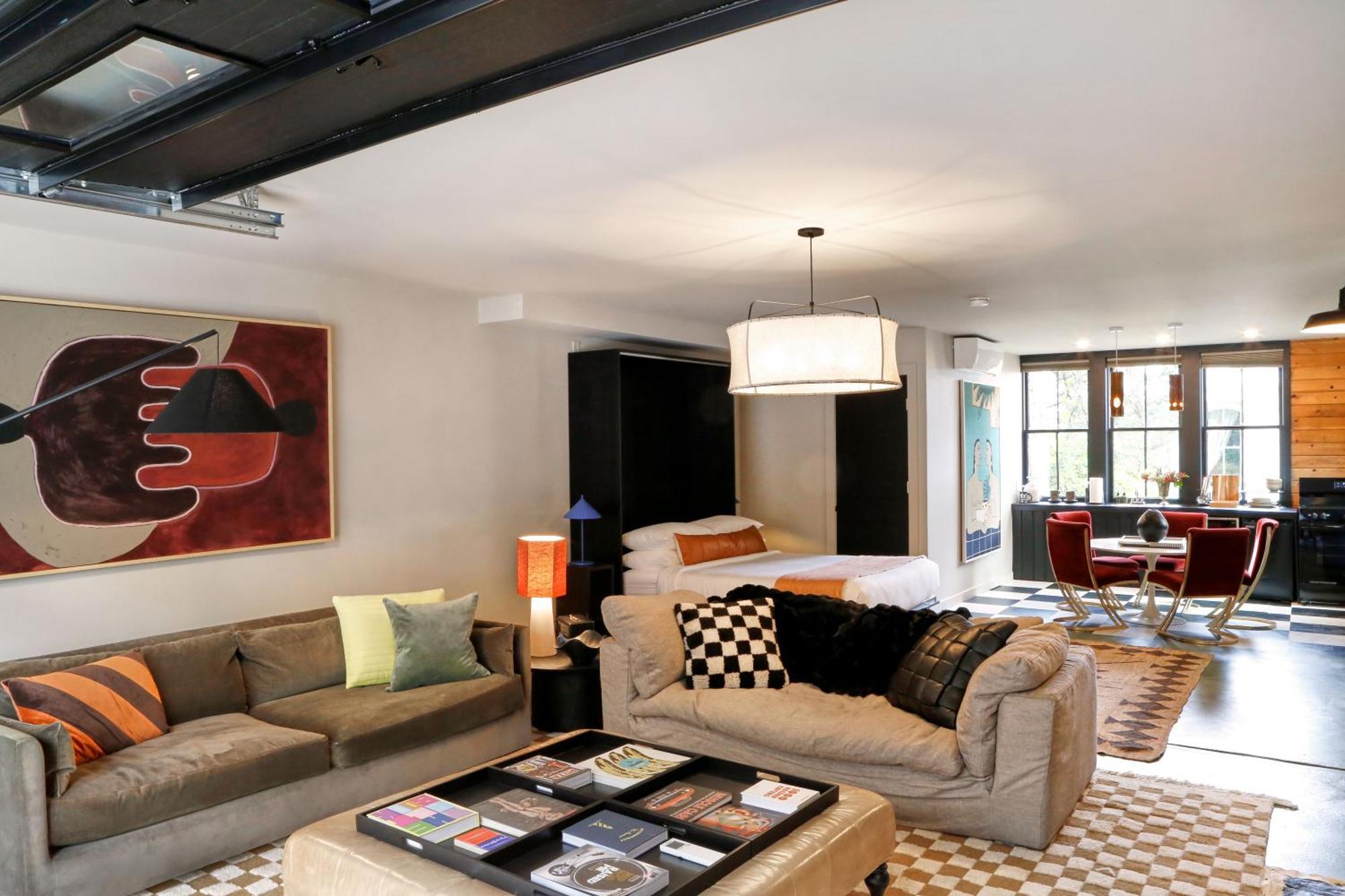 Kingston Carriage House Bed & Breakfast Екстериор снимка
